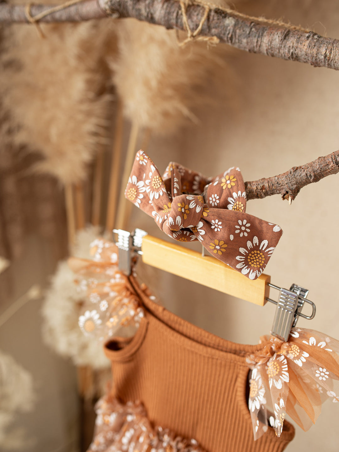 Toffee Daisy Headwrap - Brown