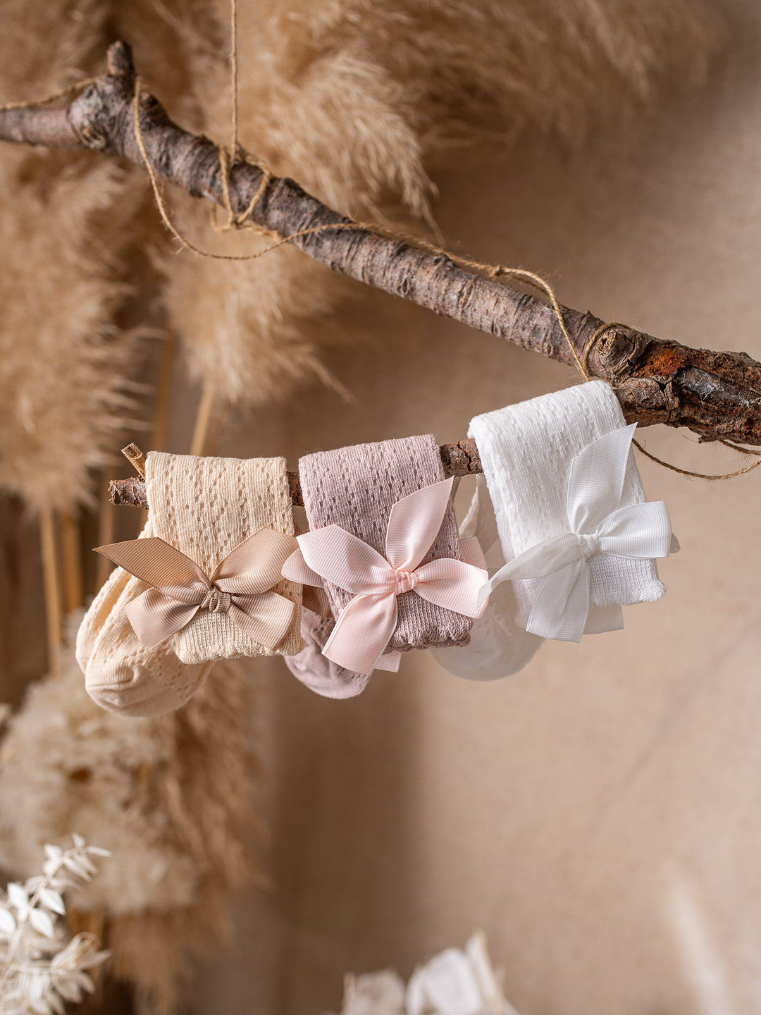 Belle Socks - White