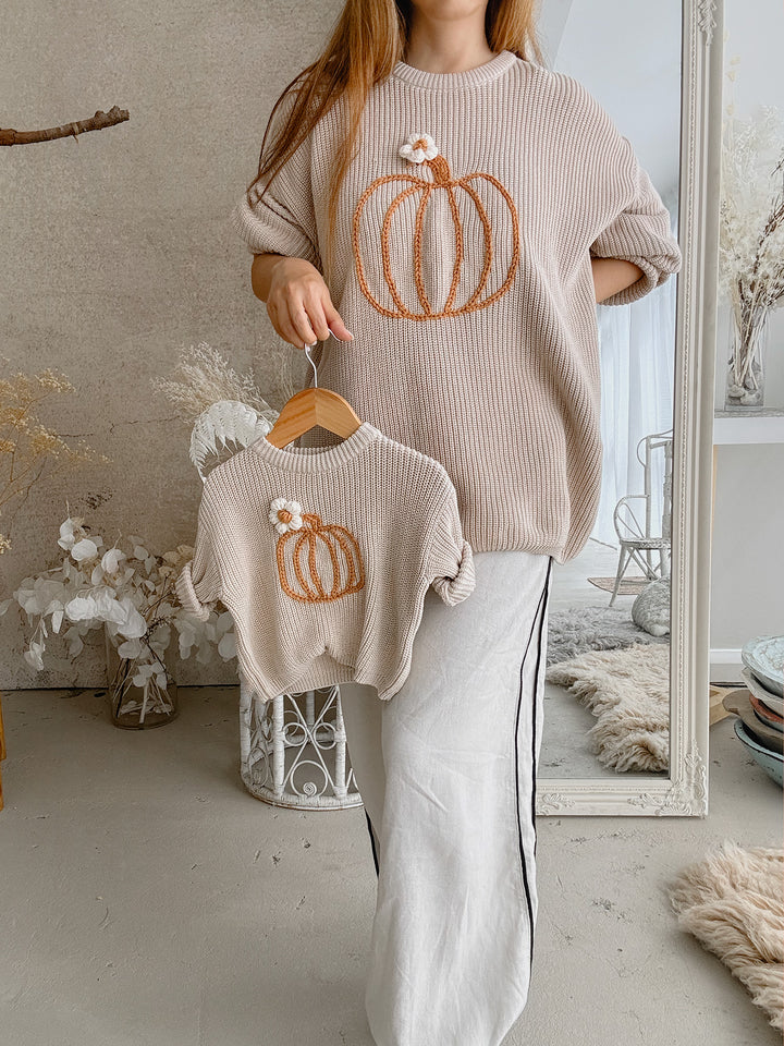 Pumpkin Bloom Sweater - Oatmeal Mama Edition