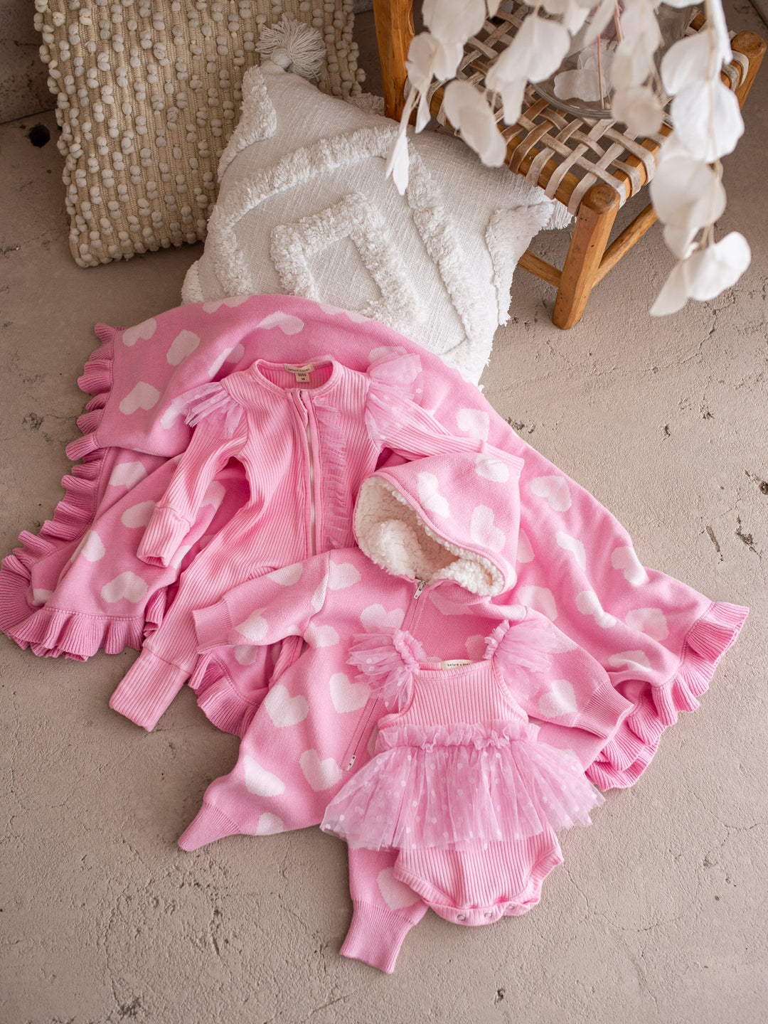 Lovebug - Frill Knitted Baby Blanket - Pink