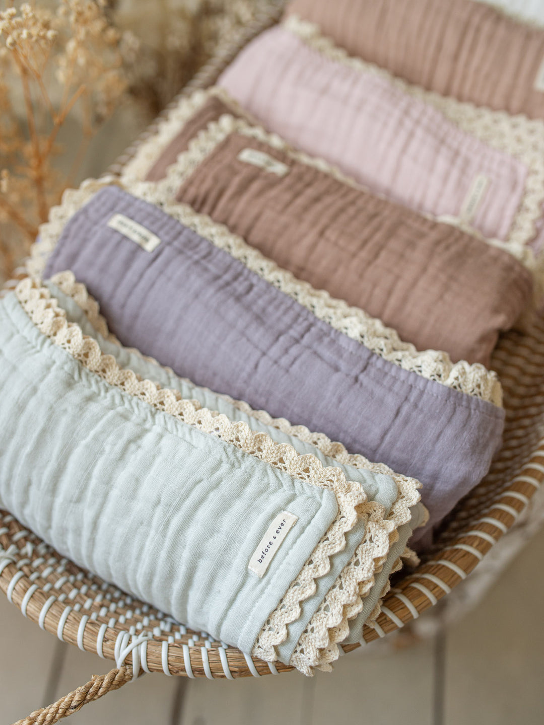 Lullaby Lace - Lux Muslin Gauze Blanket - Purple Haze