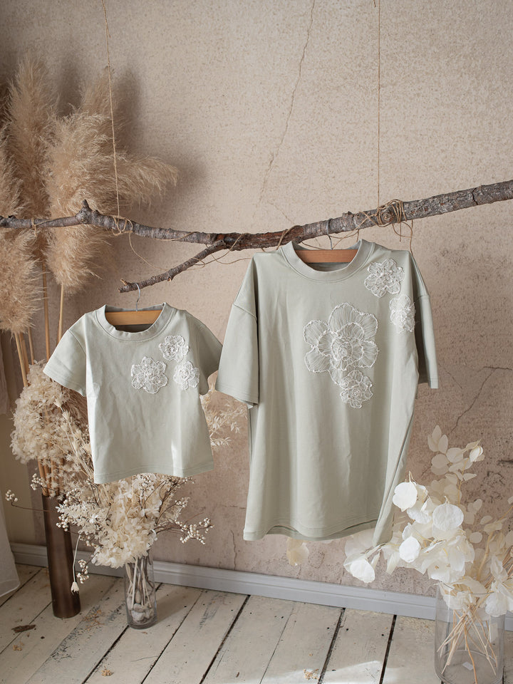Love & Lace T-Shirt for Girls - Dusty Sage