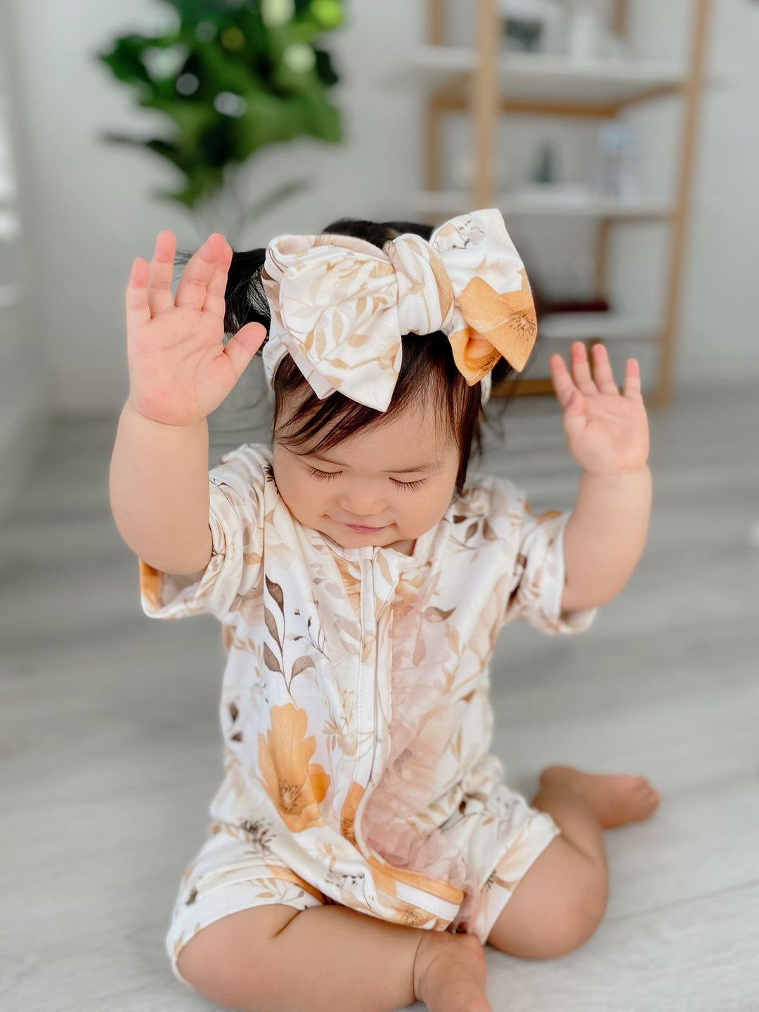 Flower Story - Topknot Headwrap Beige Floral