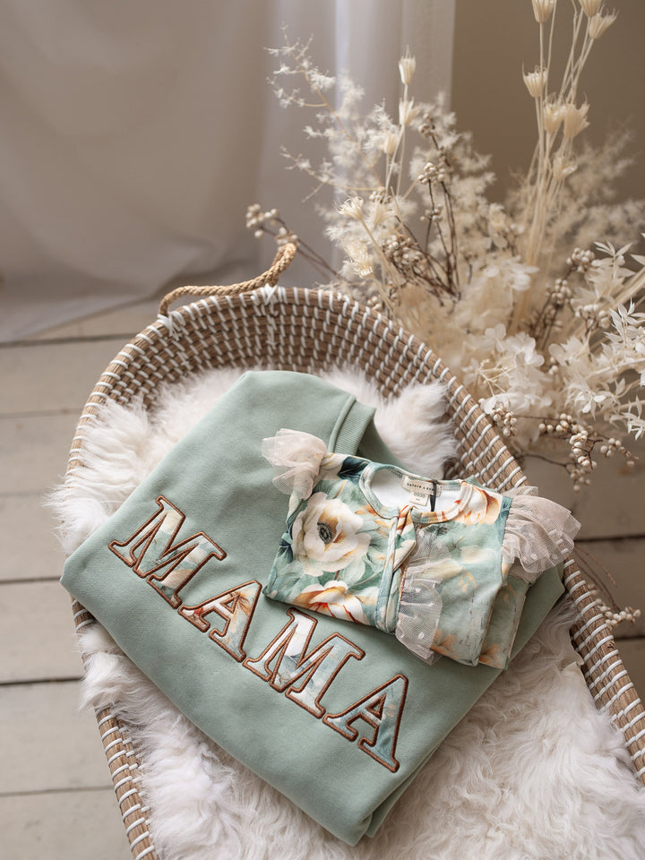 Flower Story Sweatshirt For Mamas - Sage