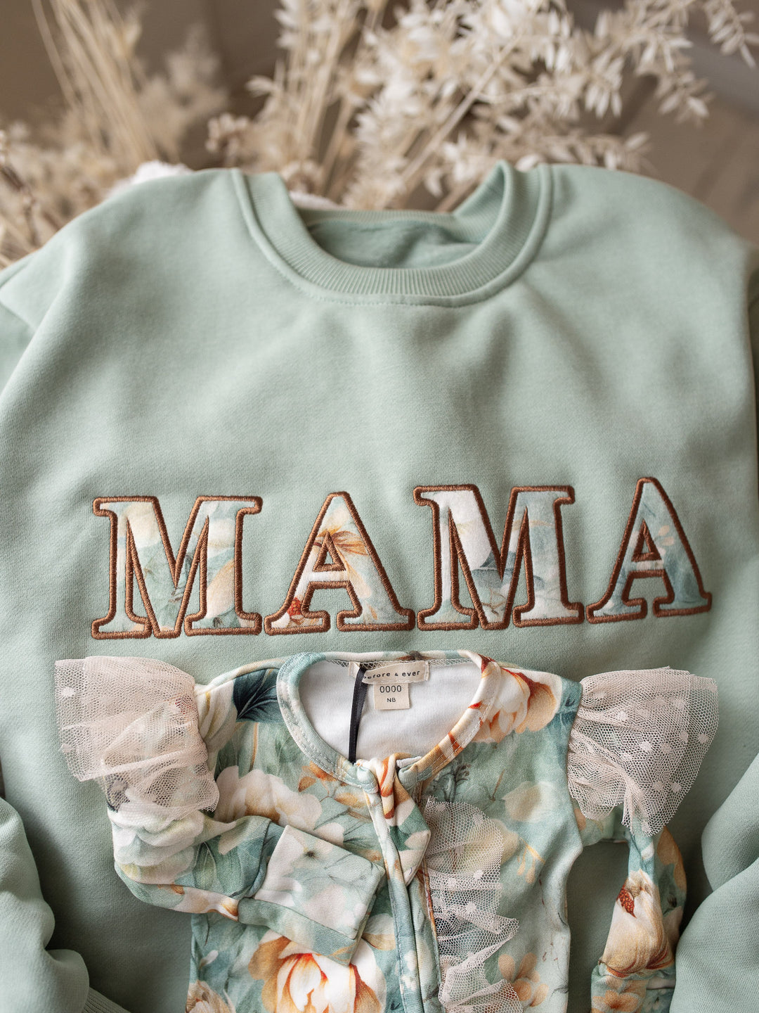 Flower Story Sweatshirt For Mamas - Sage