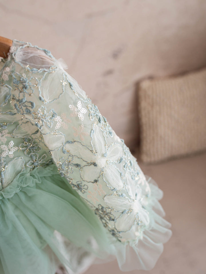 Love & Lace – Sage Green