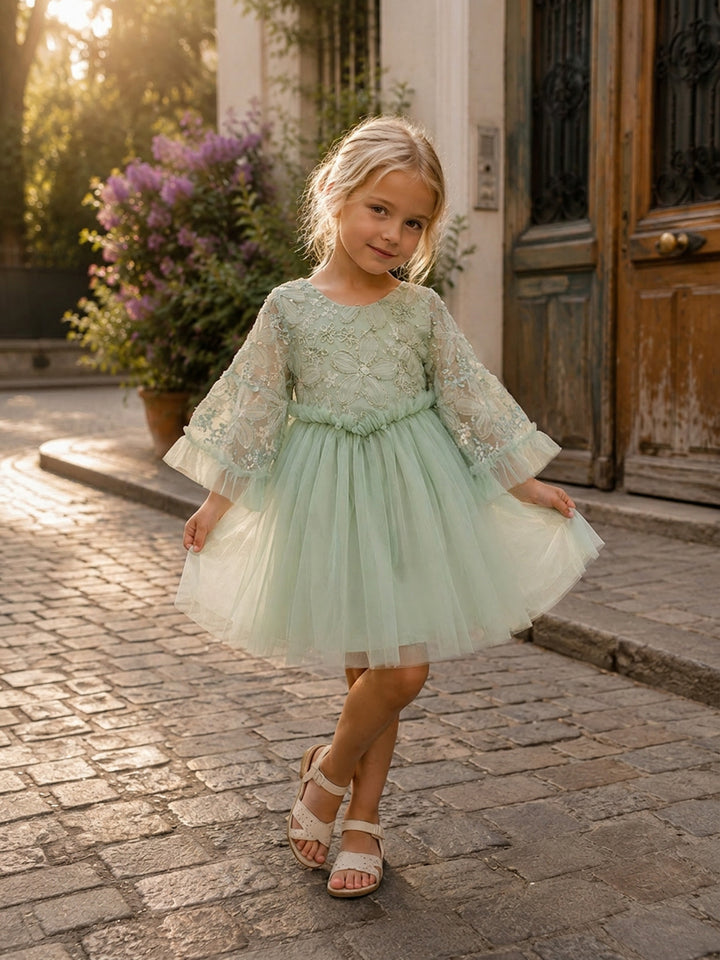 Love & Lace – Sage Green