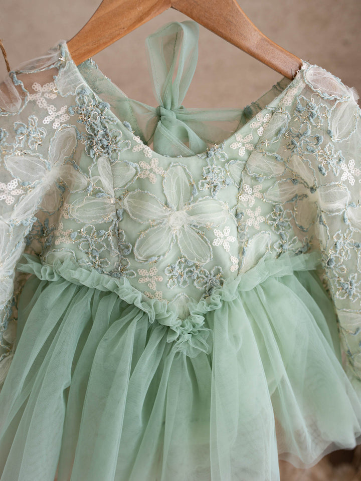 Love & Lace – Sage Green
