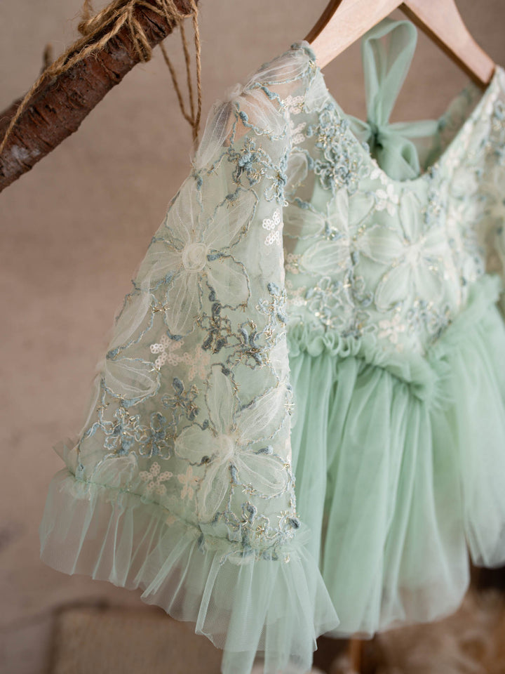 Love & Lace – Sage Green