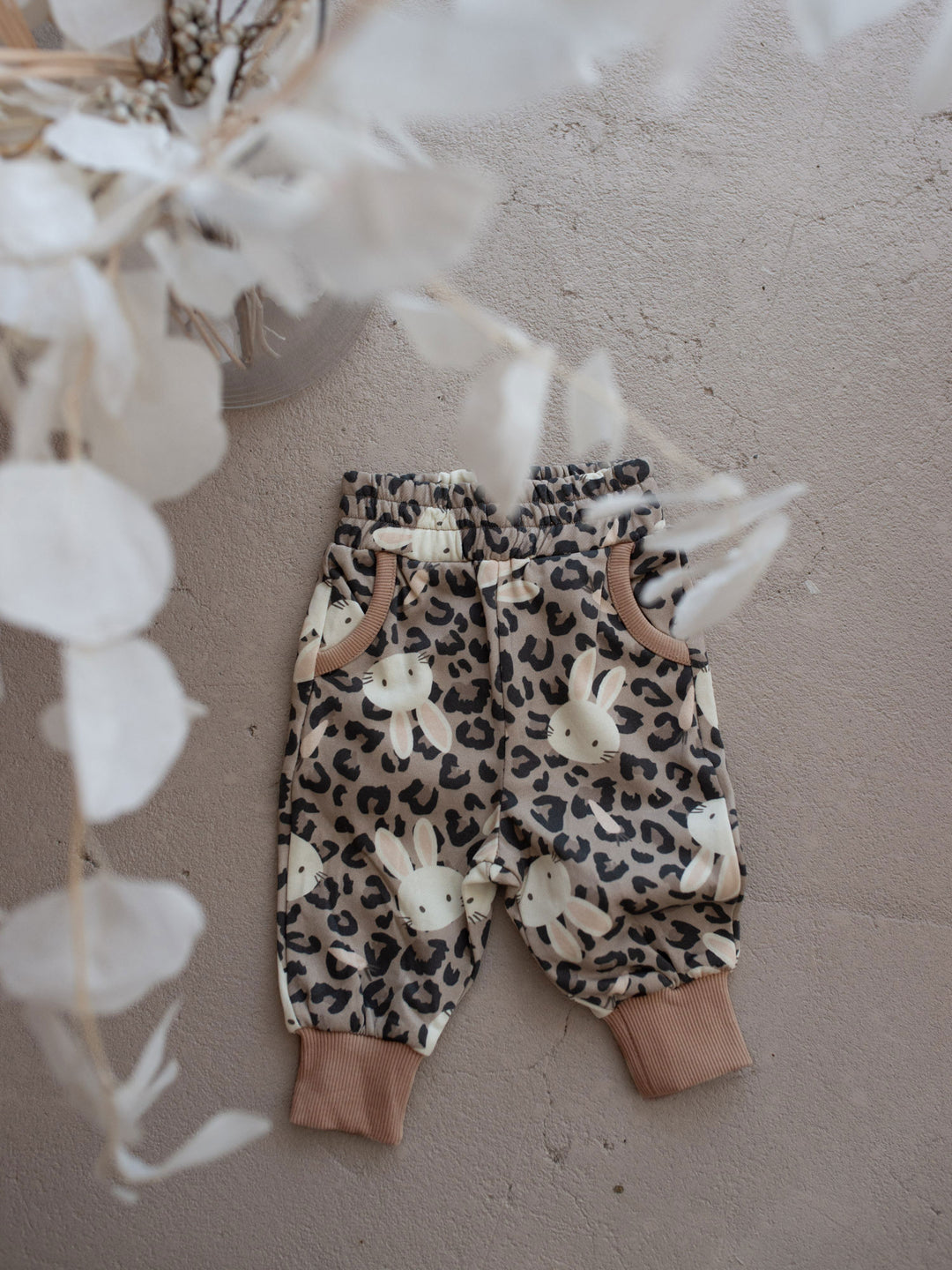 Bunny & Friends Sweatpants – Posh Bunny