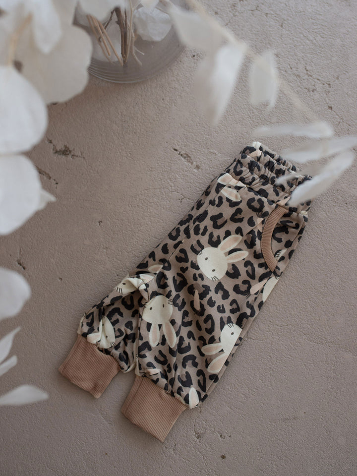 Bunny & Friends Sweatpants – Posh Bunny