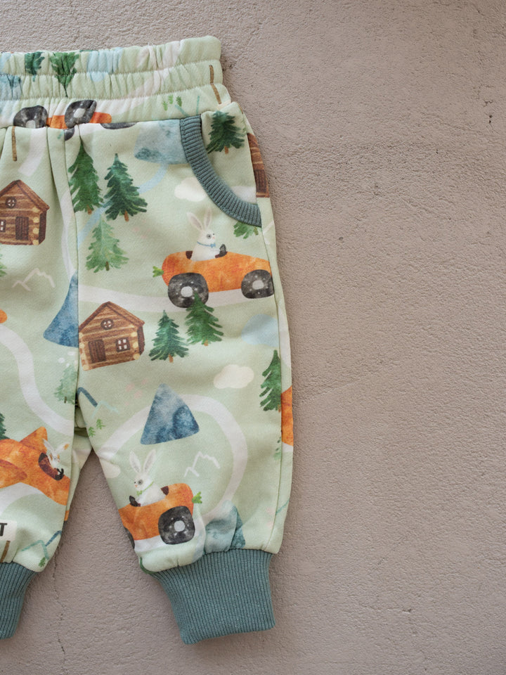 Bunny & Friends Sweatpants – Adventure Bunny