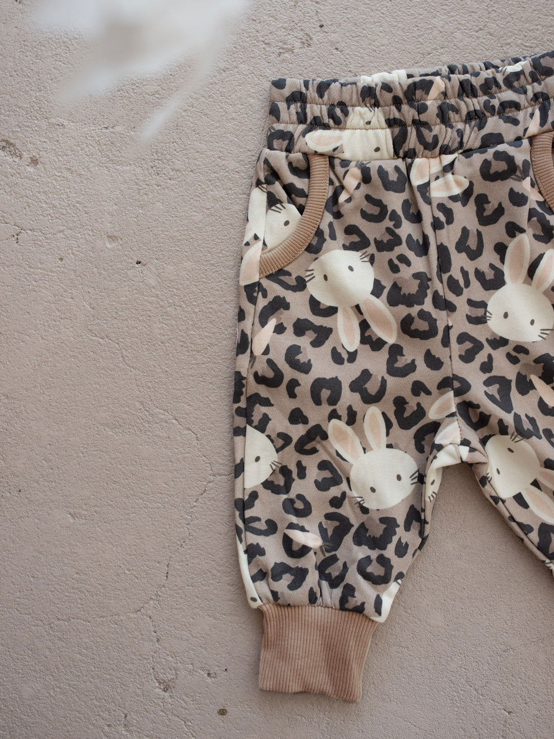 Bunny & Friends Sweatpants – Posh Bunny