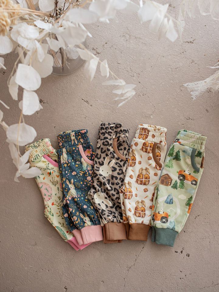 Bunny & Friends Sweatpants – Dainty Bunny