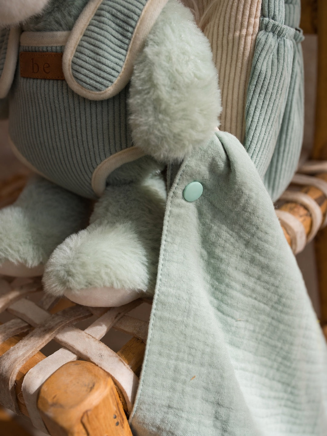 Sage the Horse plush backpack for kids, detachable muslin comforter snapped to the paw - Before & Ever Kids