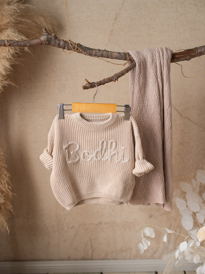 Written in Thread Sweater - Oatmeal / Beige