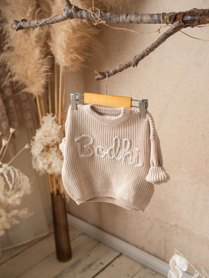 Written in Thread Sweater - Oatmeal / Beige