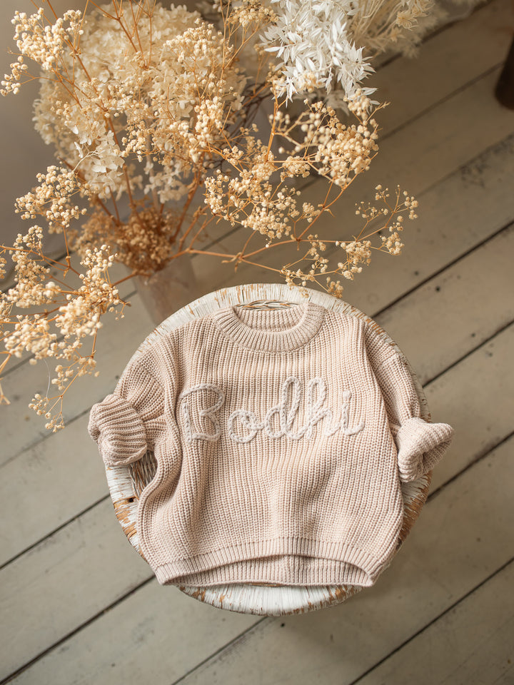 Written in Thread Sweater - Oatmeal / Beige